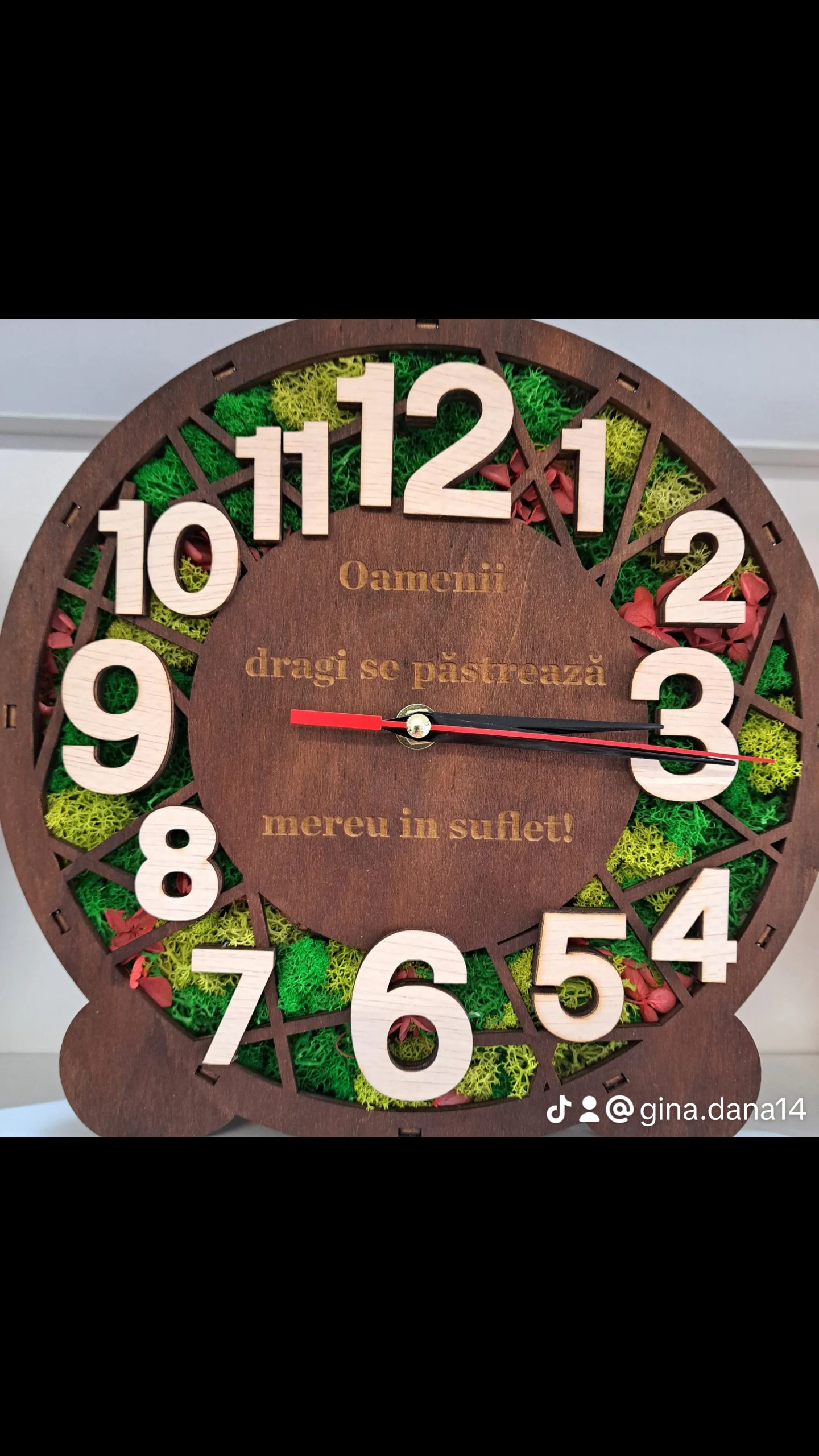 The Champagne Deck – Luxury Business Presentation (copie) - imagine 6